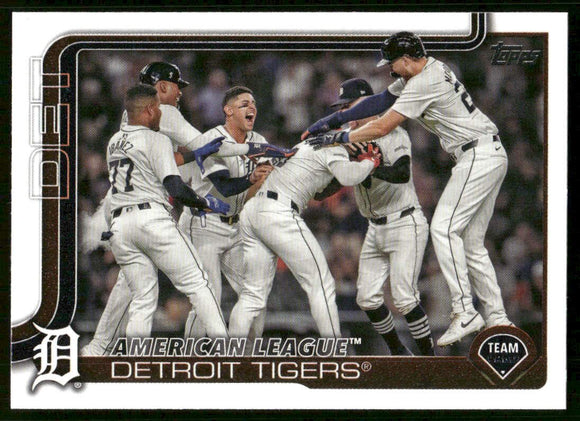 2025 Topps #34 Detroit Tigers
