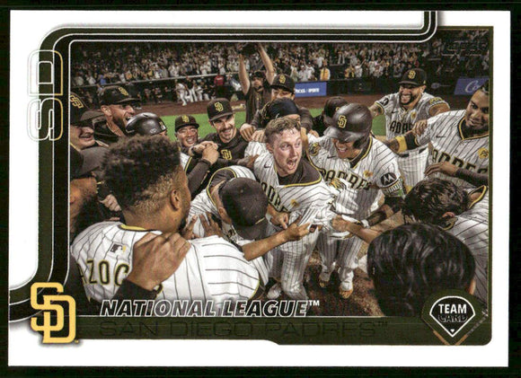 2025 Topps #39 San Diego Padres