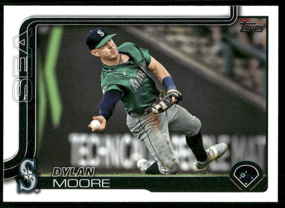 2025 Topps #105 Dylan Moore