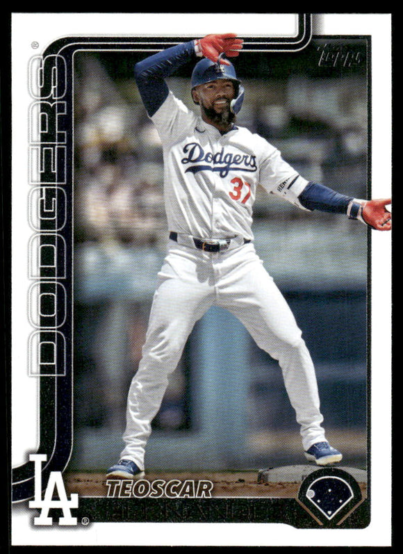 2025 Topps #176 Teoscar Hernandez