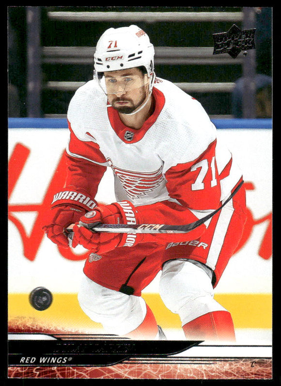 2024-25 Upper Deck #305 Dylan Larkin
